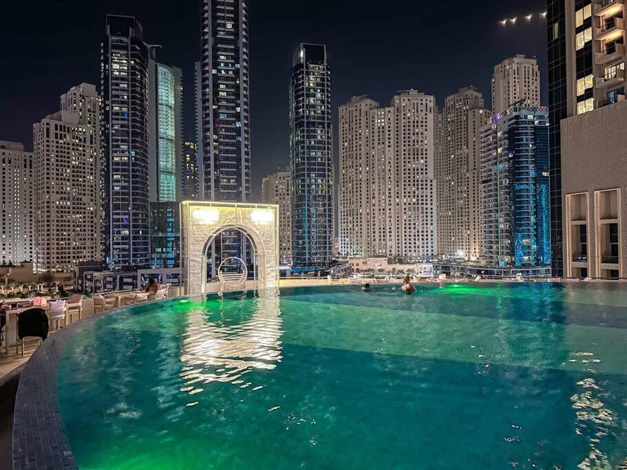 Cinematic View - Emaar Residences *