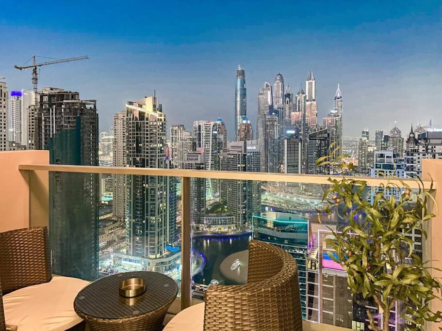 Cinematic View - Emaar Residences Apartment
