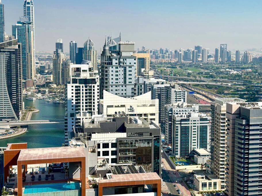 Cinematic View - Emaar Residences Apartment Dubai
