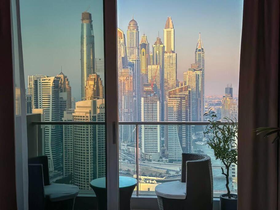 Cinematic View - Emaar Residences Apartment