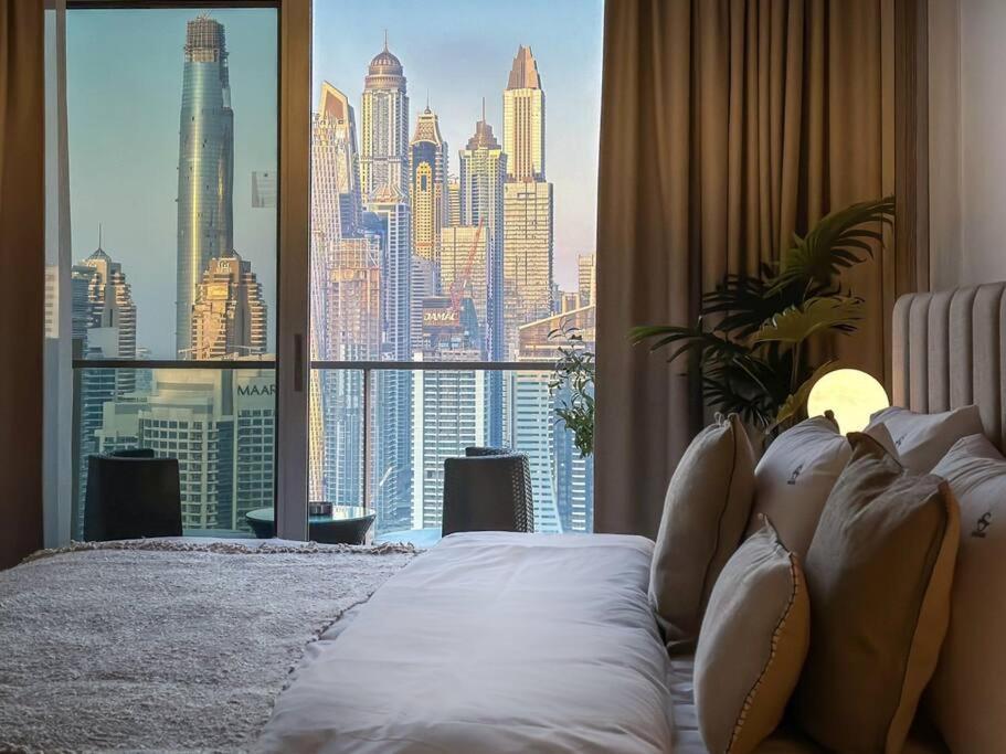 Apartment Cinematic View - Emaar Residences *