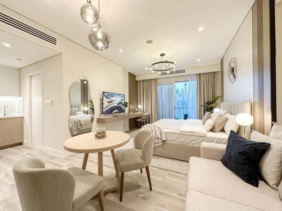Cinematic View - Emaar Residences