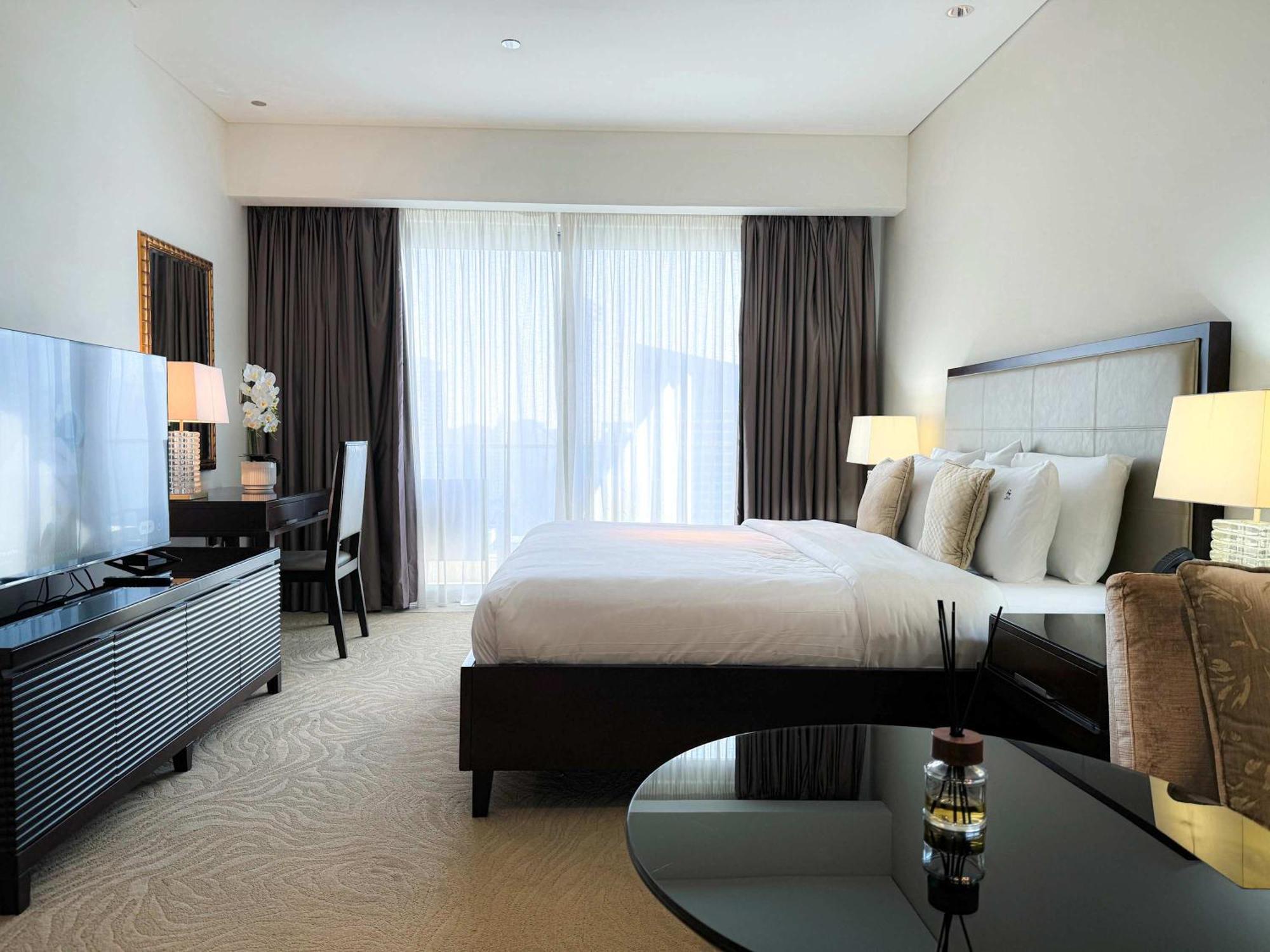 Apartment Cinematic View - Emaar Residences *
